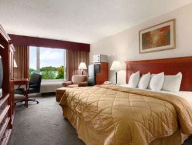 Baymont Inn & Suites Clearwater Kamer foto